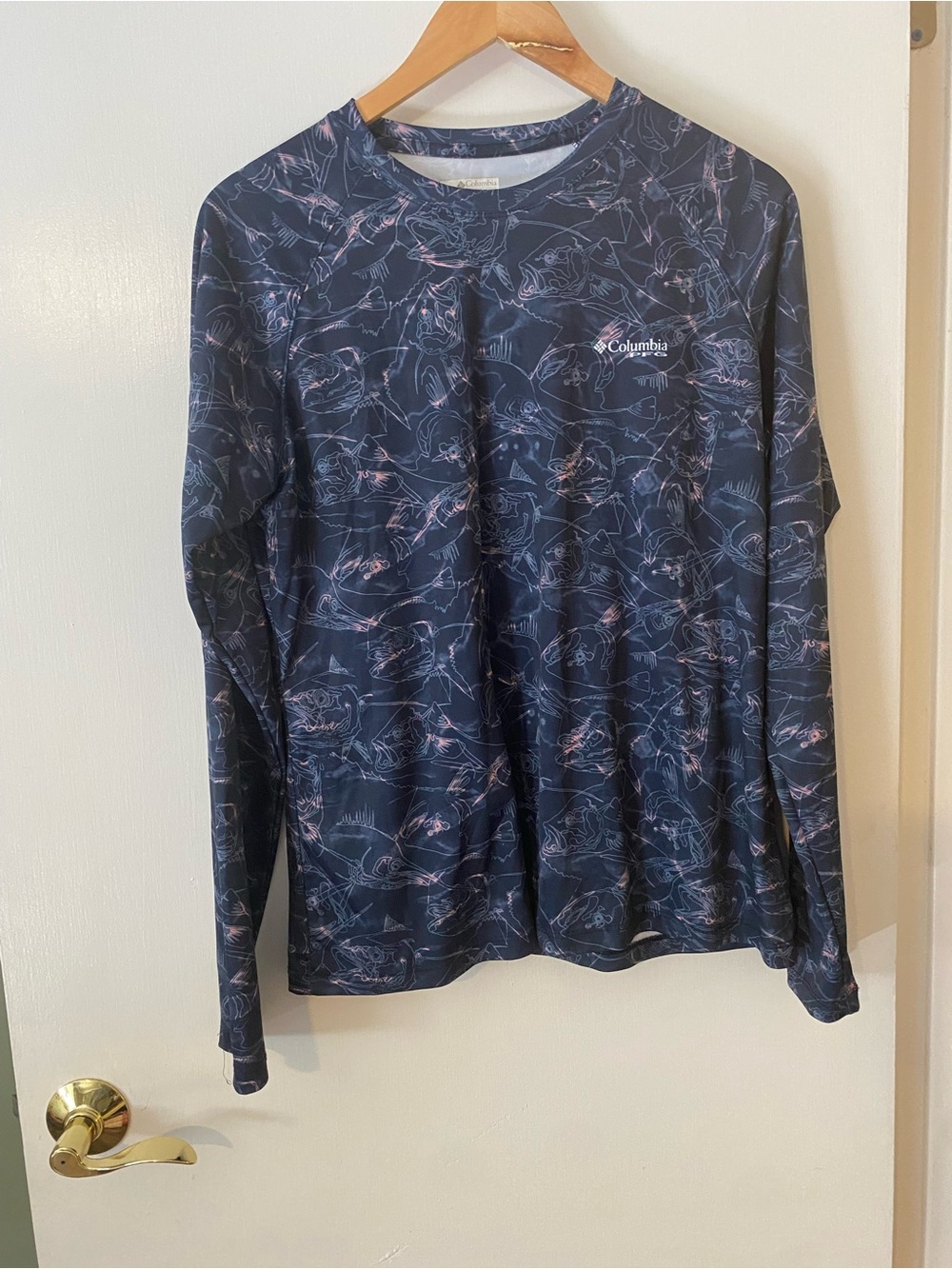 Columbia Long-Sleeve Performance Tee in gray with Pink Print